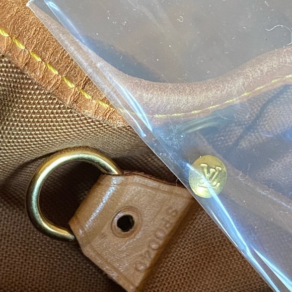 Authentic Montsouris MM Louis Vuitton Backpack main image 5